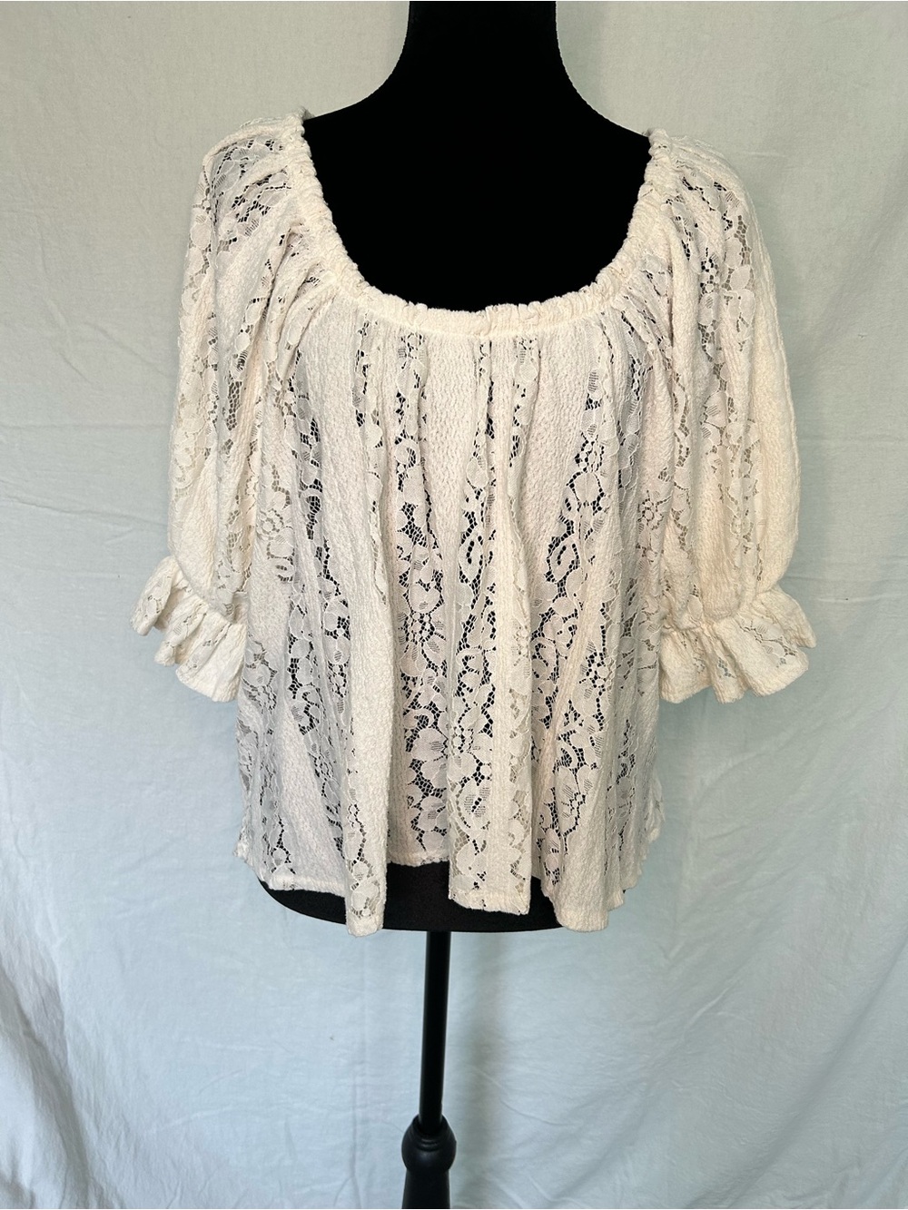 MUSE Republic Clothing Cream Boho Lace Top Size M